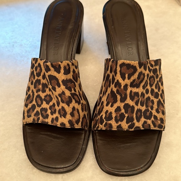 Vintage 90s Ann Taylor mules heel slides, animal print vamp 8.5 - Picture 2 of 8